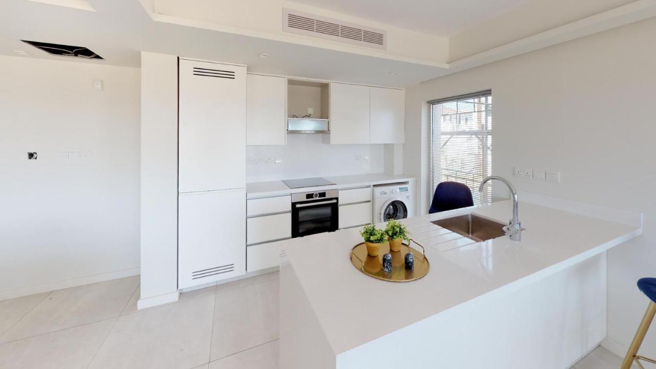 Emerald Suites Protaras Exterior photo