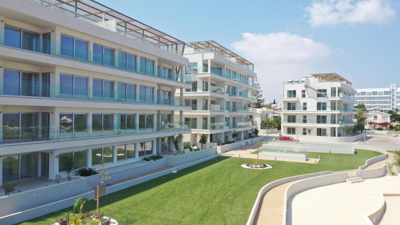 Emerald Suites Protaras Exterior photo