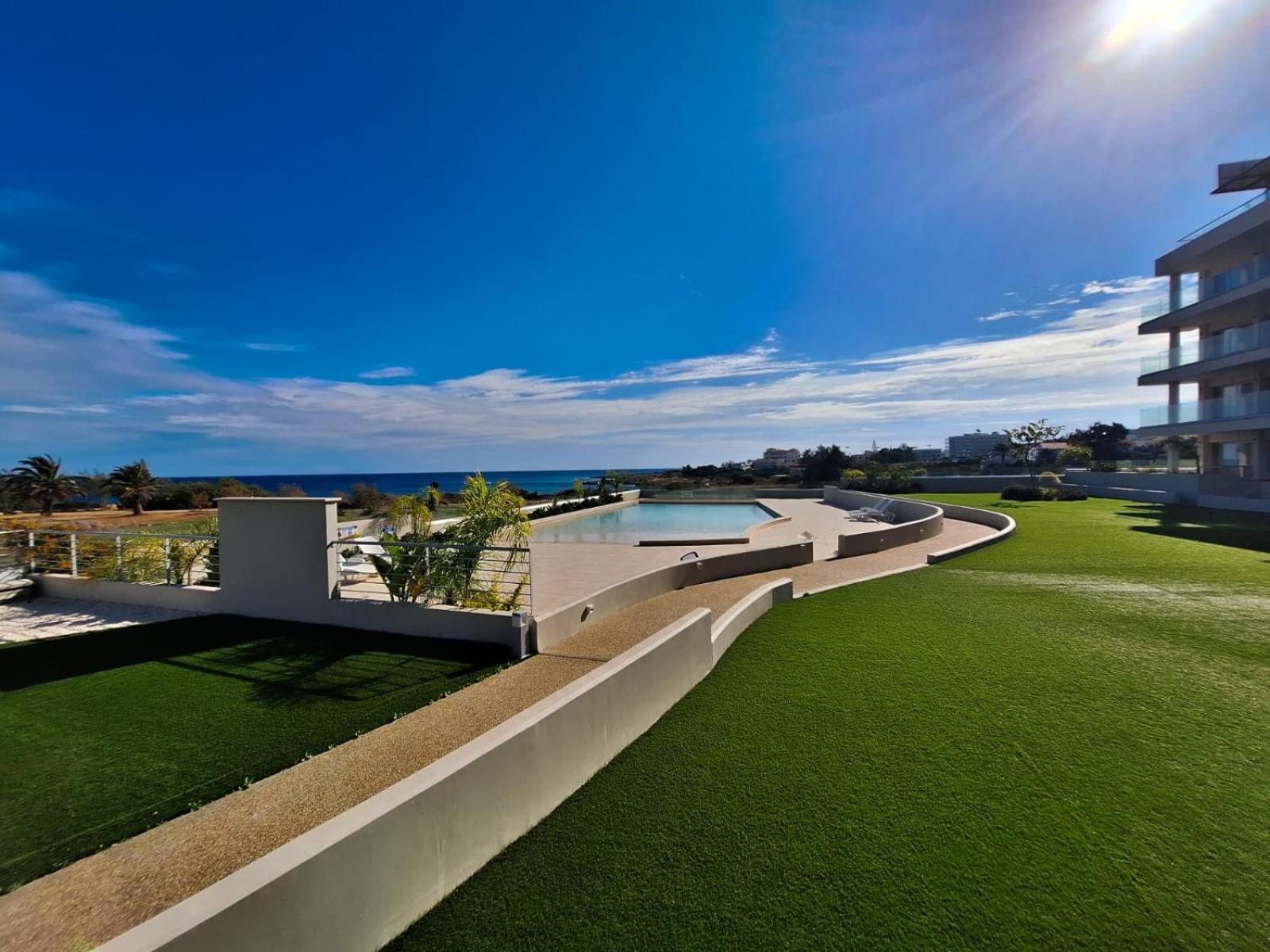 Emerald Suites Protaras Exterior photo