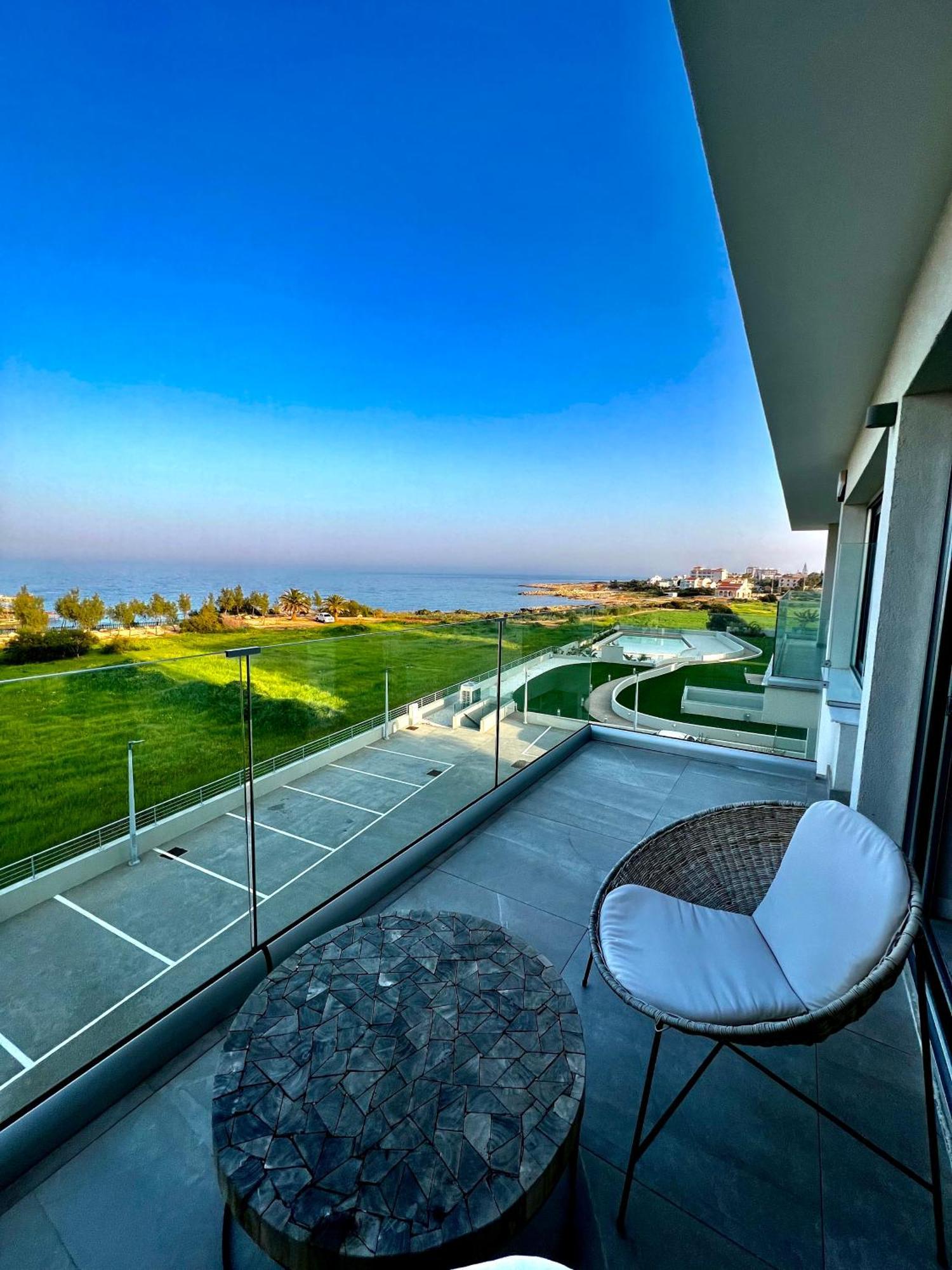 Emerald Suites Protaras Exterior photo